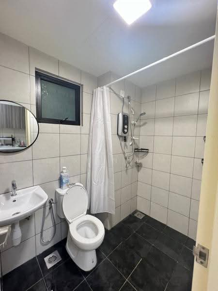 Kediaman Servis untuk Disewa di Edusphere - Darren Lim - Bathroom - PropertyGuru.com.my