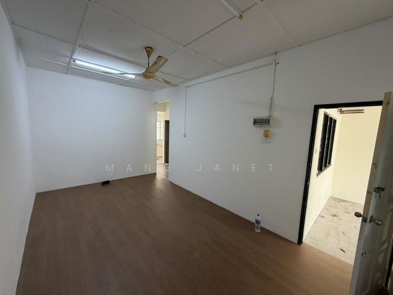 1-storey Terraced House for Sale in Taman Daya (Johor Bahru) - Mang Janet - Interior - PropertyGuru.com.my