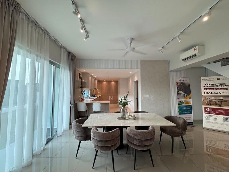 Rumah Teres 2-Tingkat untuk Dijual di Bandar Puncak Alam (Puncak Alam) - Robin Kok - Dining Room - PropertyGuru.com.my