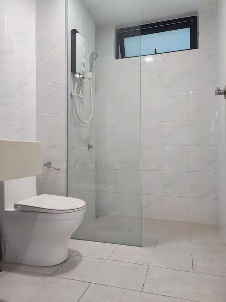 Kondominium untuk Dijual di Vertu Resort - Kelvin Lim - Bathroom - PropertyGuru.com.my