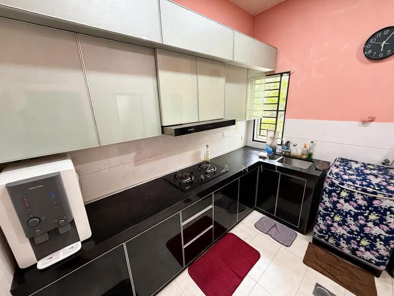2-storey Terraced House for Sale in Taman Kempas Indah (Tebrau) - UMAIR ZANIL - Kitchen - PropertyGuru.com.my