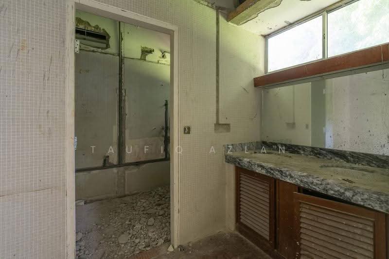 Bungalow Land for Sale in Batu Ferringhi (Penang) - Taufiq Azlan - Bathroom - PropertyGuru.com.my