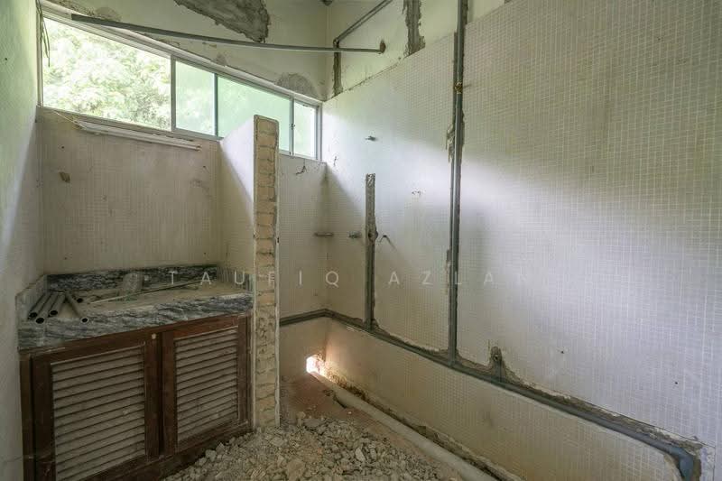 Bungalow Land for Sale in Batu Ferringhi (Penang) - Taufiq Azlan - Bathroom - PropertyGuru.com.my