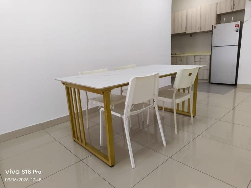 Kediaman Servis untuk Disewa di DK Senza - Han Ker - Dining Room - PropertyGuru.com.my