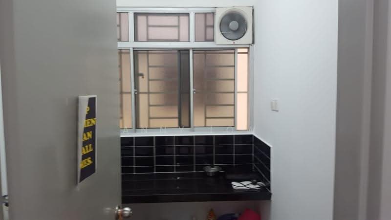 Condominium for Sale at Platinum Lake PV 20 - Anny Low - Kitchen - PropertyGuru.com.my