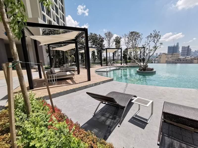 Service Residence for Sale at 28 Boulevard - JONE HOONG TAW - Pool - PropertyGuru.com.my