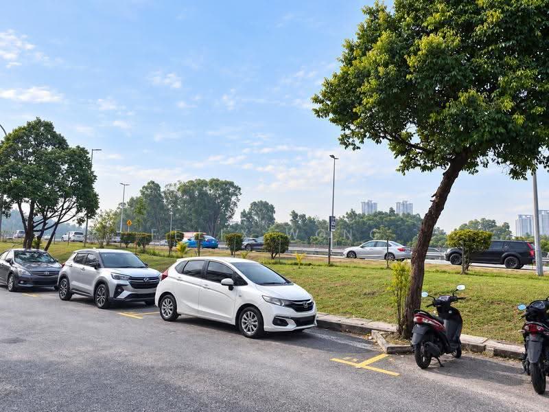 Shop for Sale in TAMAN PUCHONG UTAMA (Puchong) - Felix Wong - Exterior - PropertyGuru.com.my