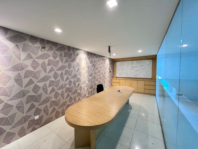 Shop for Sale in TAMAN PUCHONG UTAMA (Puchong) - Felix Wong - Interior - PropertyGuru.com.my