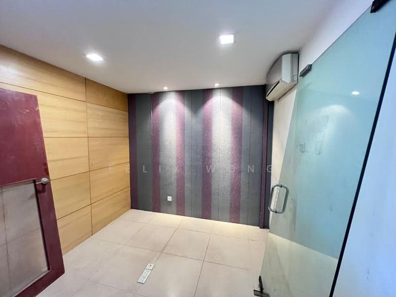 Shop for Sale in TAMAN PUCHONG UTAMA (Puchong) - Felix Wong - Interior - PropertyGuru.com.my