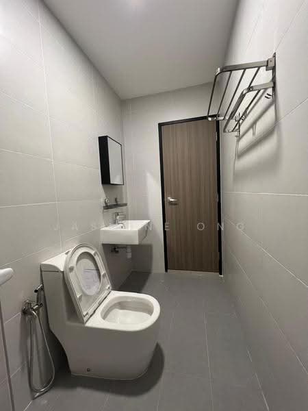 Service Residence for Rent at TRELLIS RESIDENCES - Jasmine Ong - Bathroom - PropertyGuru.com.my