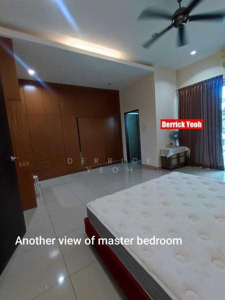 Rumah Teres 3-Tingkat untuk Disewa di Sungai Ara (Penang) - Derrick Yeoh - Master Bedroom - PropertyGuru.com.my