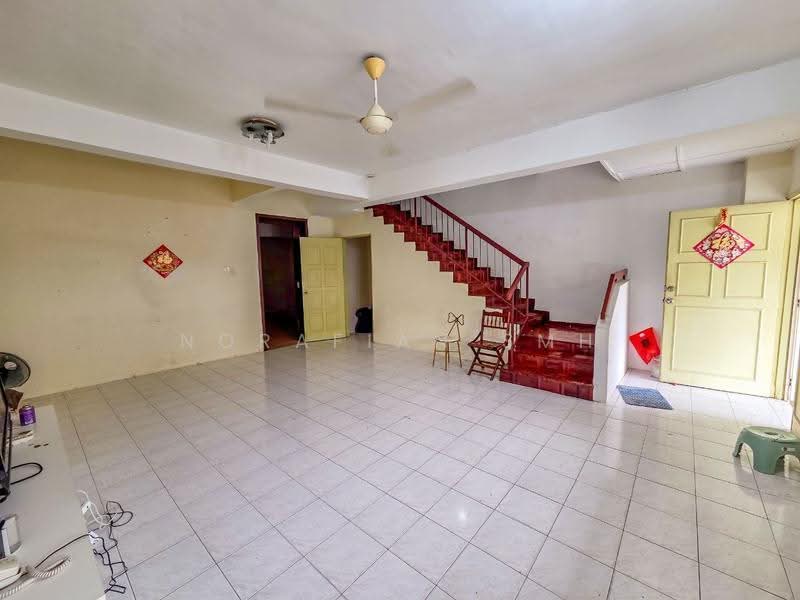 Rumah Teres 2-Tingkat untuk Dijual di Bandar Mahkota Cheras (Cheras) - Norafian SMH - Living Room - PropertyGuru.com.my