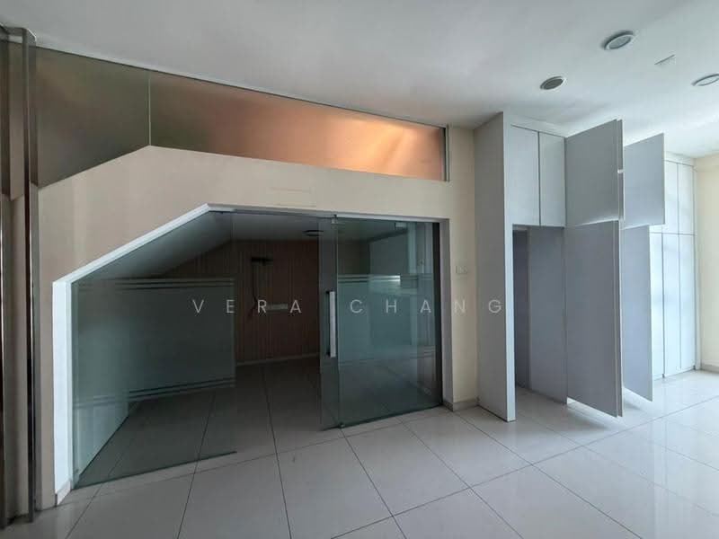 Shop for Rent in Taman Molek (Johor Bahru) - Vera Chang - Interior - PropertyGuru.com.my