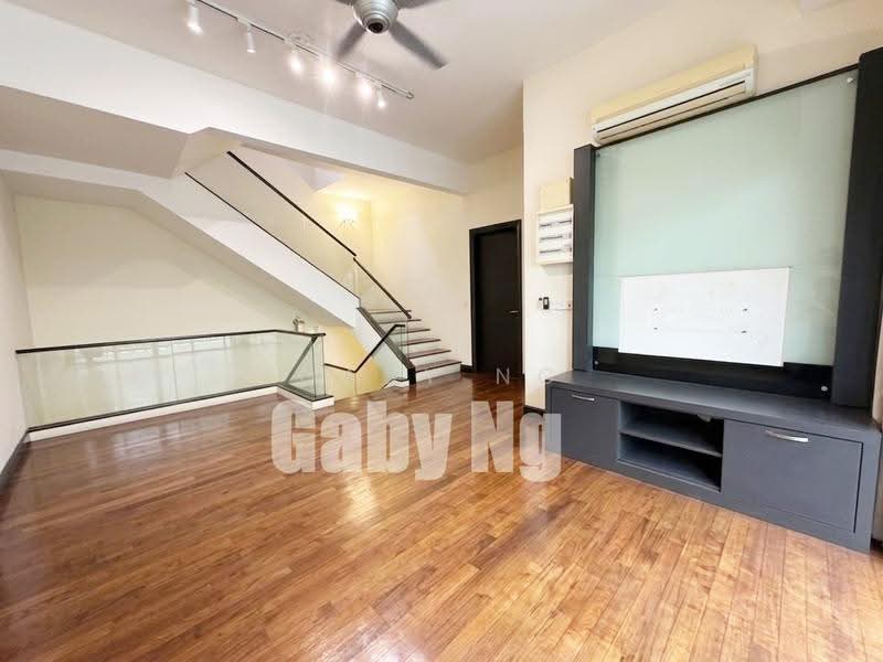 3-storey Terraced House for Sale in Duta Tropika (Batu) - Gaby Ng - Living Room - PropertyGuru.com.my
