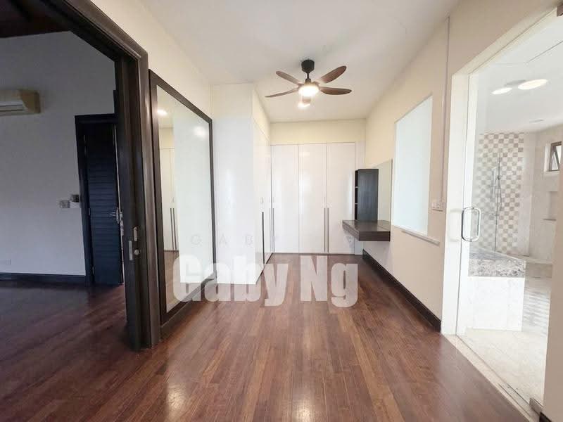 3-storey Terraced House for Sale in Duta Tropika (Batu) - Gaby Ng - Bedroom - PropertyGuru.com.my