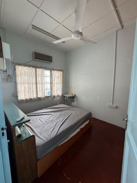1-storey Terraced House for Sale in Ayer Itam (Penang) - Stephanie Lim - Bedroom - PropertyGuru.com.my