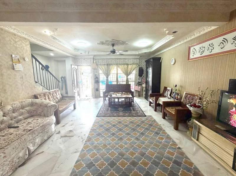 Rumah Teres 2-Tingkat untuk Dijual di Kota Emerald (Rawang) - Amzar Faiz - PropertyGuru.com.my