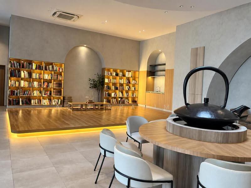 Service Residence for Rent at Gems Residences - Azizirrahim . - Study - PropertyGuru.com.my