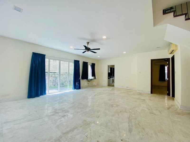 Rumah Berkembar untuk Dijual di Ampang (Selangor) - Shaziery Iskandar - Living Room - PropertyGuru.com.my