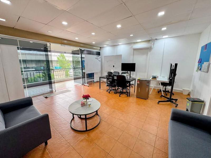 Shop / Office untuk Disewa di Damansara Damai (Selangor) - Hafiz Shariff - Interior - PropertyGuru.com.my