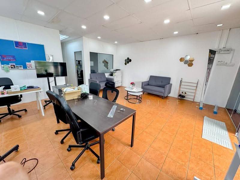 Shop / Office untuk Disewa di Damansara Damai (Selangor) - Hafiz Shariff - Interior - PropertyGuru.com.my