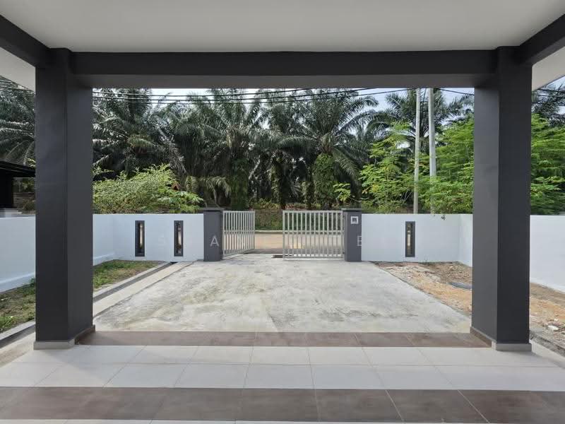 Rumah Berkembar untuk Dijual di Kluang (Johor) - Shanel Tee - Exterior - PropertyGuru.com.my