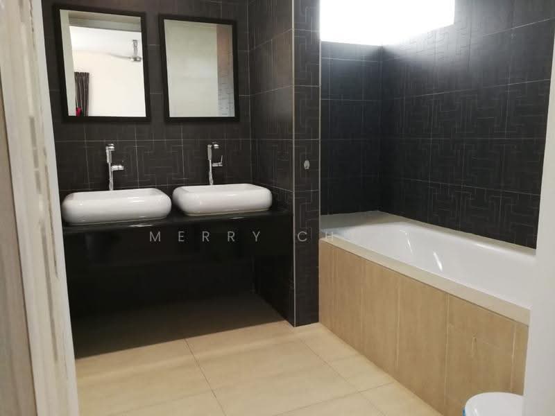 Bungalow House untuk Disewa di East Ledang (Iskandar Puteri (Nusajaya)) - Merry Chua - Bathroom - PropertyGuru.com.my
