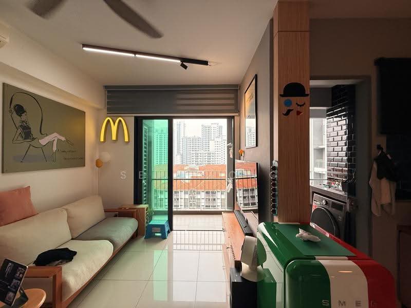 Kediaman Servis untuk Dijual di Fortune Centra - Sean Yong - Living Room - PropertyGuru.com.my