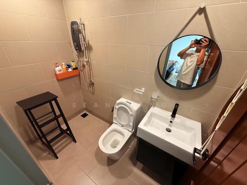 Kediaman Servis untuk Dijual di Fortune Centra - Sean Yong - Bathroom - PropertyGuru.com.my
