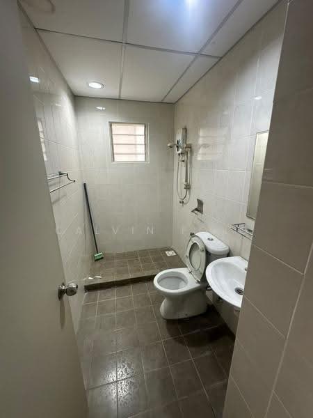 Kondominium untuk Disewa di Sierra Residency - Calvin Fong - Bathroom - PropertyGuru.com.my