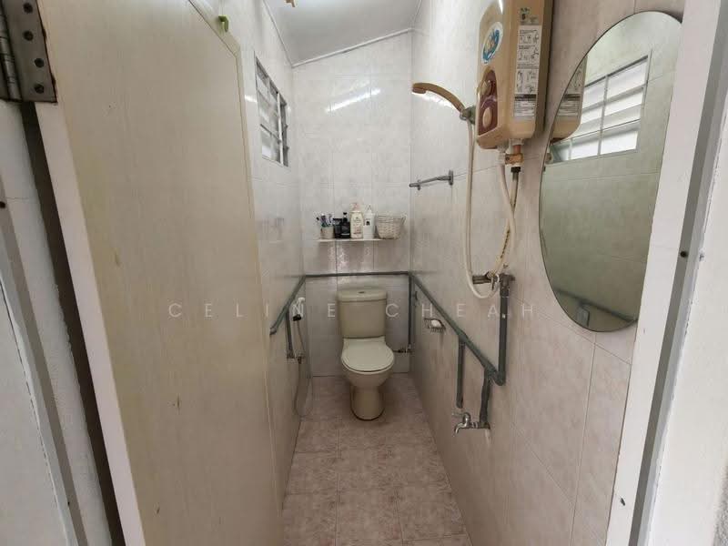 Terraced House for Sale in Sungai Ara (Penang) - Celine Cheah - Bathroom - PropertyGuru.com.my