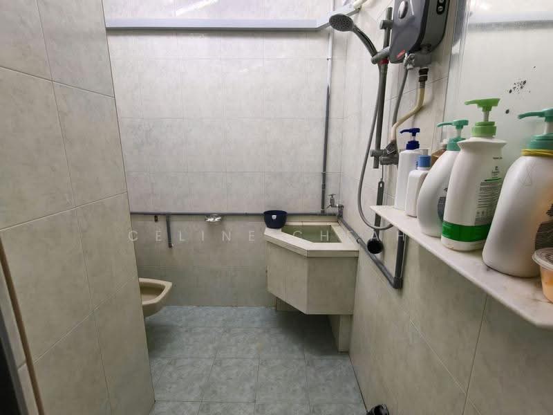 Terraced House for Sale in Sungai Ara (Penang) - Celine Cheah - Bathroom - PropertyGuru.com.my