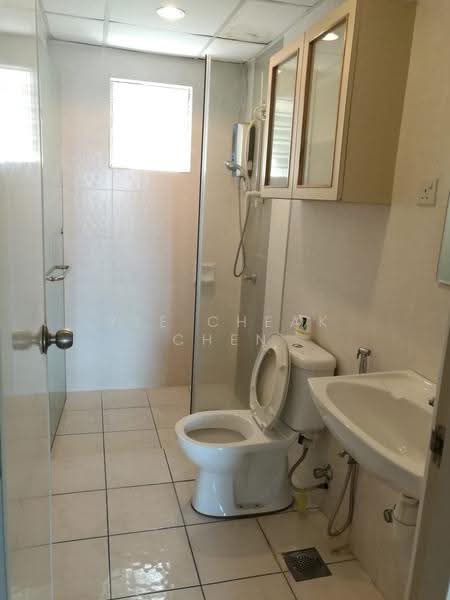 Kediaman Servis untuk Disewa di Subang Avenue - Yee Cheak Chen - Bathroom - PropertyGuru.com.my