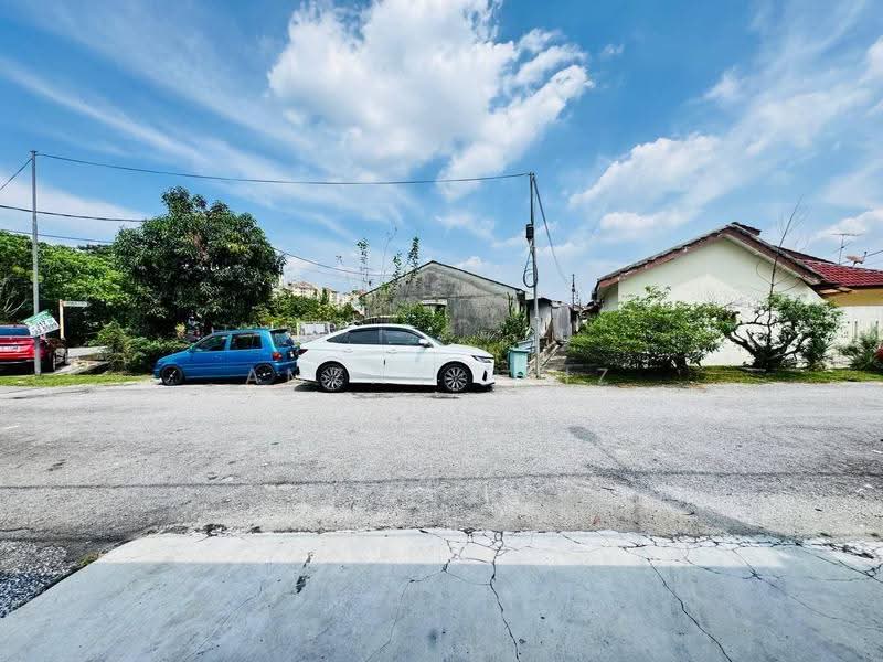 Rumah Teres 1-Tingkat untuk Dijual di Taman Mawar (Bandar Kinrara) - Amzar Faiz - PropertyGuru.com.my