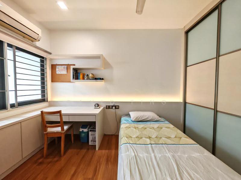 Rumah Teres 3-Tingkat untuk Dijual di Lake Fields (Sungai Besi) - David Ting - Bedroom - PropertyGuru.com.my