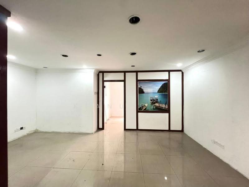Office for Rent in Taman Bukit Idaman (Selayang) - Keanu Tan - Interior - PropertyGuru.com.my