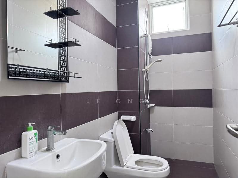 Kondominium untuk Disewa di M Condominium @ Larkin - JE ONG - Bathroom - PropertyGuru.com.my