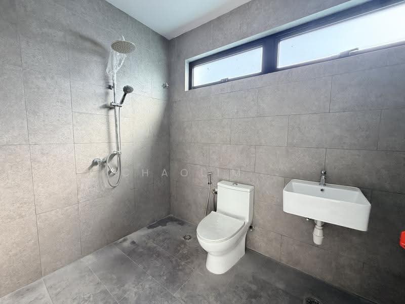 Bungalow House untuk Dijual di Bandar Mahkota Cheras (Cheras) - ChaoLim . - Bathroom - PropertyGuru.com.my