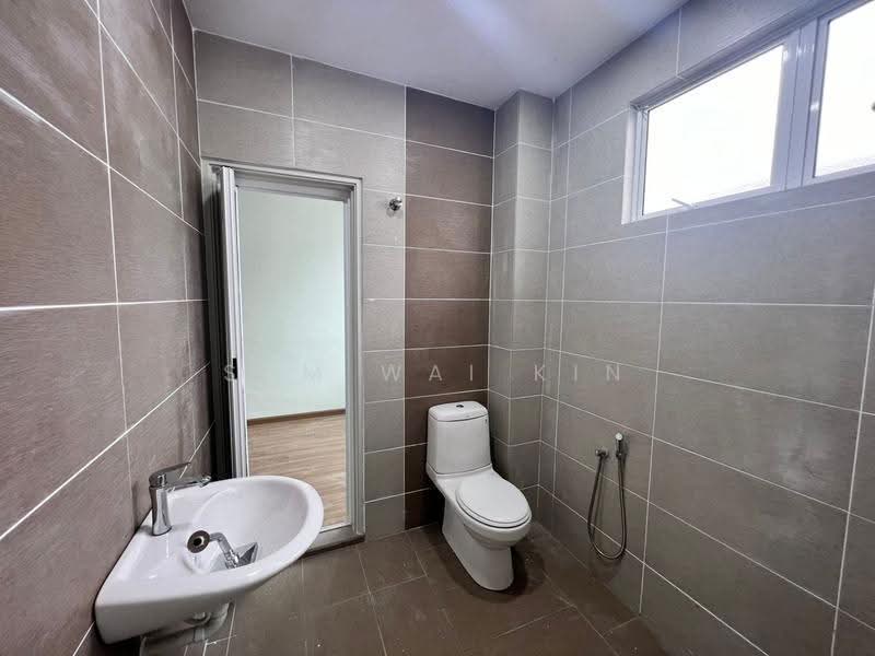 2-storey Terraced House for Sale in Lahat (Perak) - Sum Wai Kin - Bathroom - PropertyGuru.com.my