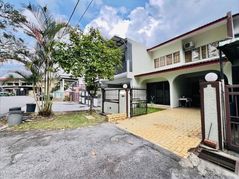 Rumah Teres 2-Tingkat untuk Dijual di Taman Cempaka (Ampang) - Shaziery Iskandar - Exterior - PropertyGuru.com.my