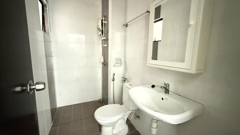 Condominium for Sale at T-Parkland - Dave Tan - Bathroom - PropertyGuru.com.my