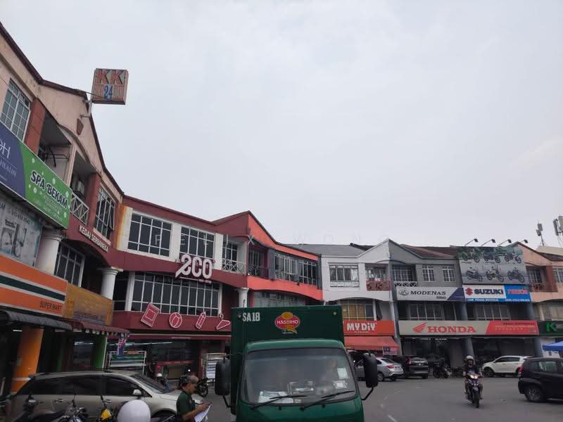 Shop for Sale in Taman Puchong Permai (Puchong) - Felix Wong - Exterior - PropertyGuru.com.my