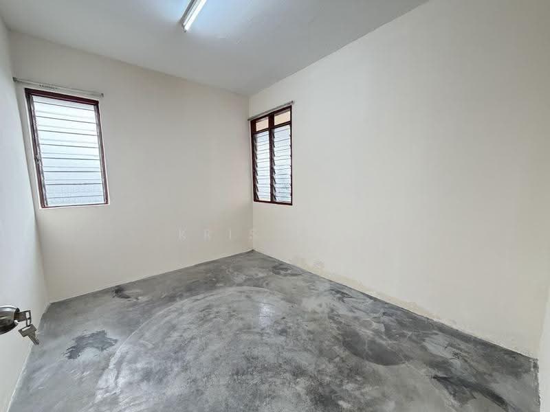 Flat for Rent at Flat Mahkota Cheras (L6 L7 L8 L9) - Kris Tan - Interior - PropertyGuru.com.my
