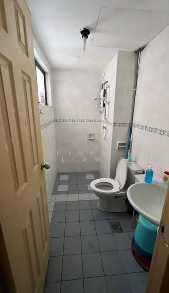 Condominium for Rent at Pelangi Astana - Pinky Liaw - Bathroom - PropertyGuru.com.my