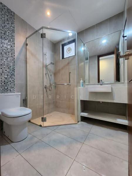 Condominium for Rent at Queens Residences Q2 @ Queens Waterfront - Derrick . - Bathroom - PropertyGuru.com.my