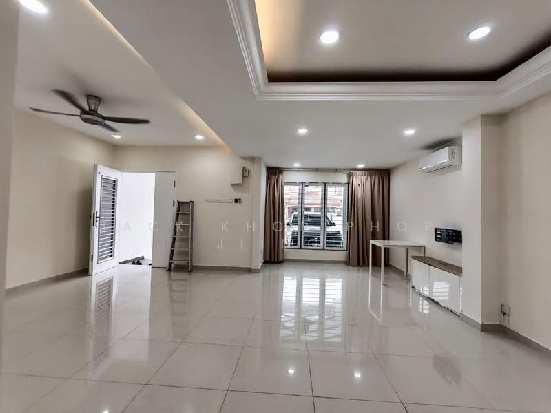 Rumah Teres 2-Tingkat untuk Disewa di Usj 20 (Subang Jaya) - Jack Khor Phor Jiing - Living Room - PropertyGuru.com.my