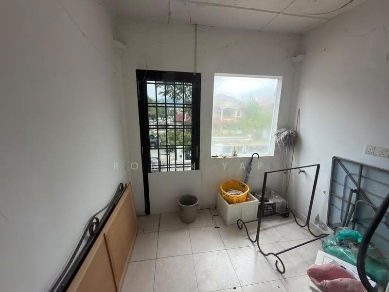 Rumah Teres 2-Tingkat untuk Dijual di Taman Sri Putra Mas (Sungai Buloh) - Roman Yap - Interior - PropertyGuru.com.my