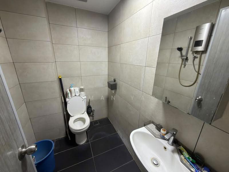 Rumah Teres 2-Tingkat untuk Dijual di Taman Sri Putra Mas (Sungai Buloh) - Roman Yap - Bathroom - PropertyGuru.com.my