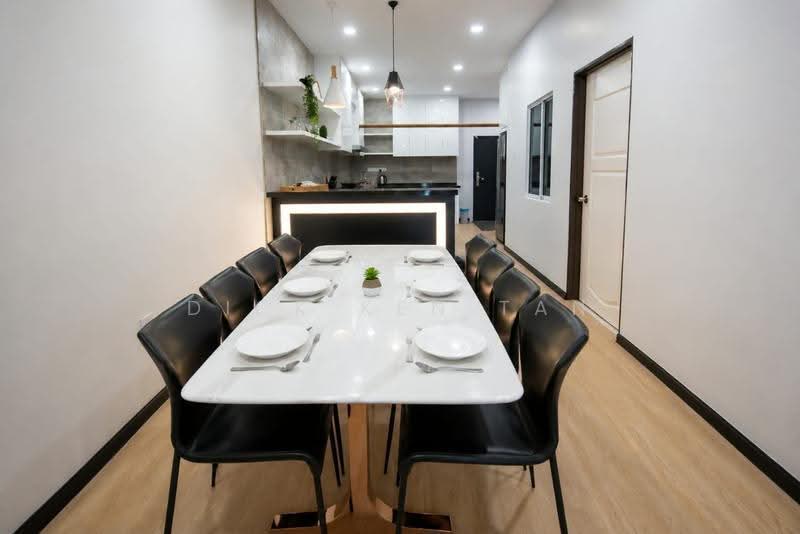 Rumah Teres 1.5-Tingkat untuk Dijual di Tanjung Tokong (Penang) - Dick Ken Tan - Dining Room - PropertyGuru.com.my
