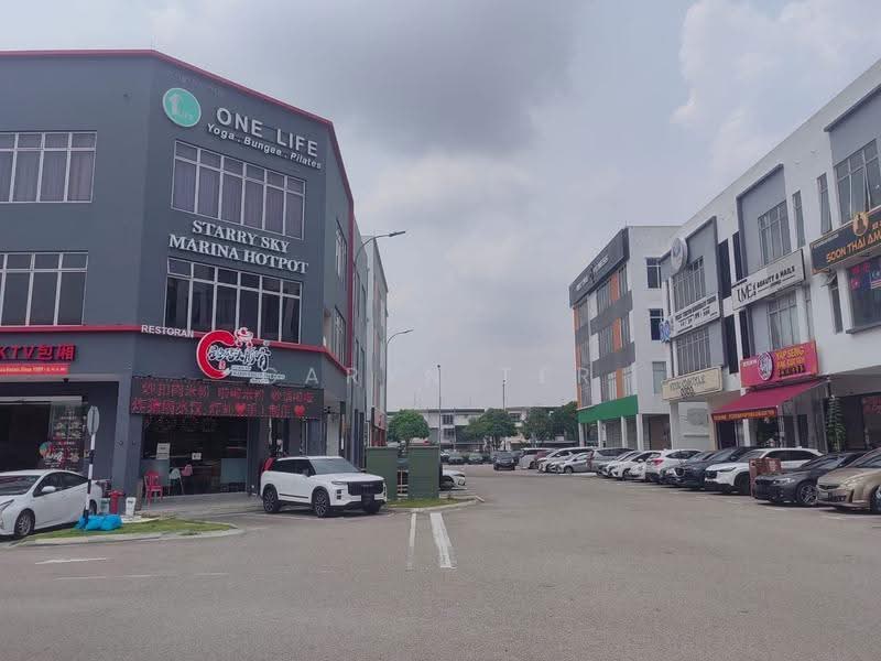 Shop for Rent in Austin Crest (Johor Bahru) - Caryn Ter - Exterior - PropertyGuru.com.my